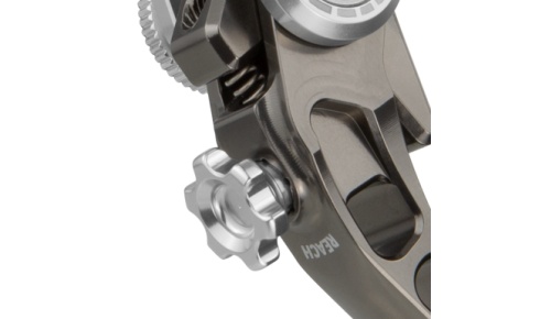 Precise Lever Reach Adjustment